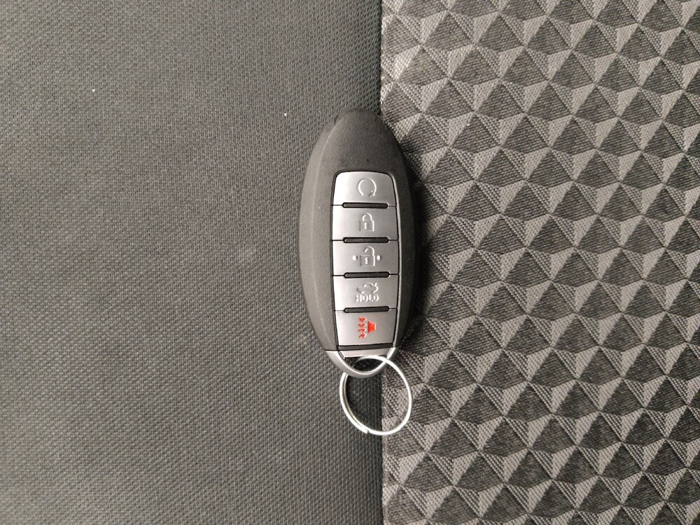 2020 Nissan Versa in Independence, MO 64055 - 18087942 32