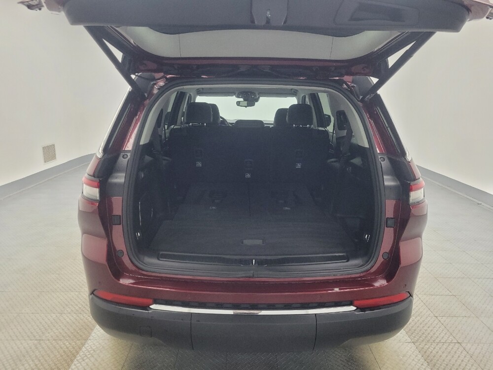 2021 Jeep Grand Cherokee L in Indianapolis, IN 46222 - 18087943 29