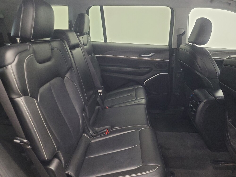 2021 Jeep Grand Cherokee L in Indianapolis, IN 46222 - 18087943 19