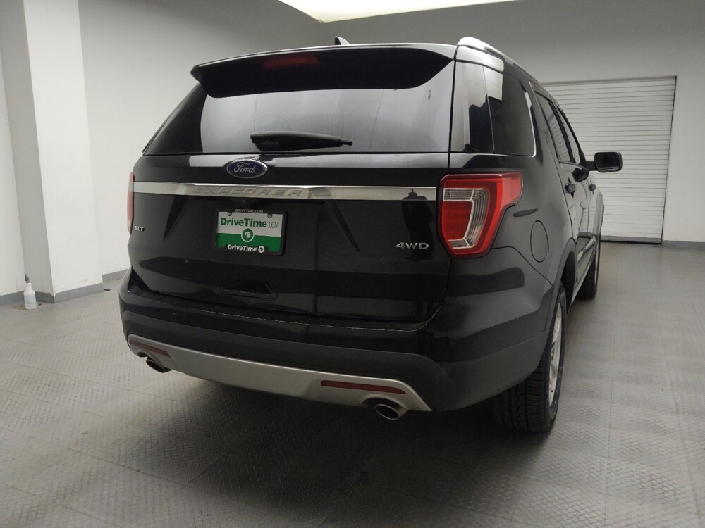 2017 Ford Explorer in Grand Rapids, MI 49508 - 18087946 7
