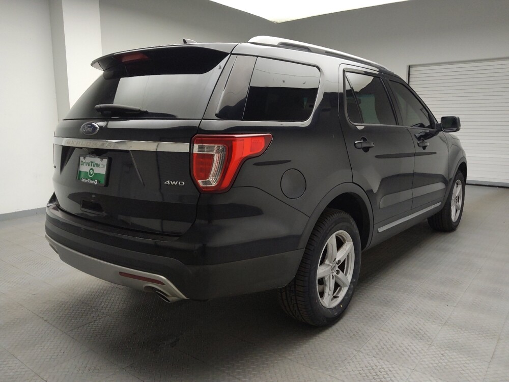2017 Ford Explorer in Grand Rapids, MI 49508 - 18087946 9