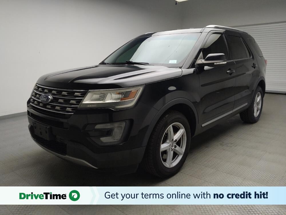 2017 Ford Explorer in Grand Rapids, MI 49508 - 18087946