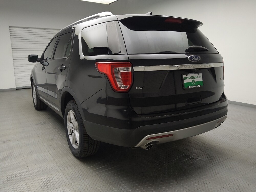 2017 Ford Explorer in Grand Rapids, MI 49508 - 18087946 5