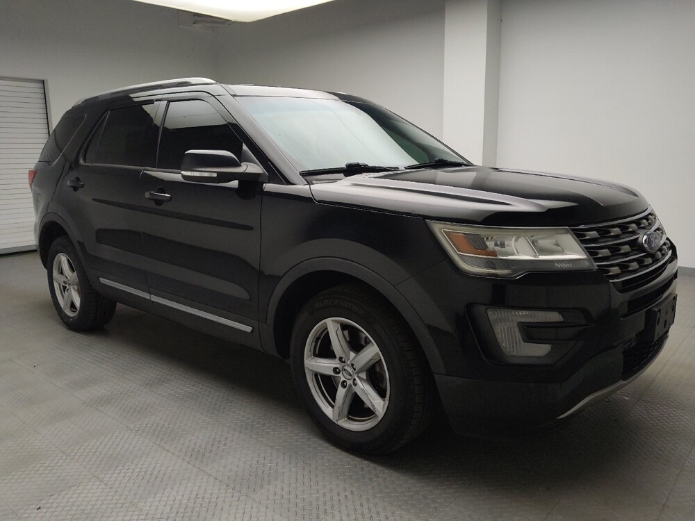2017 Ford Explorer in Grand Rapids, MI 49508 - 18087946 11