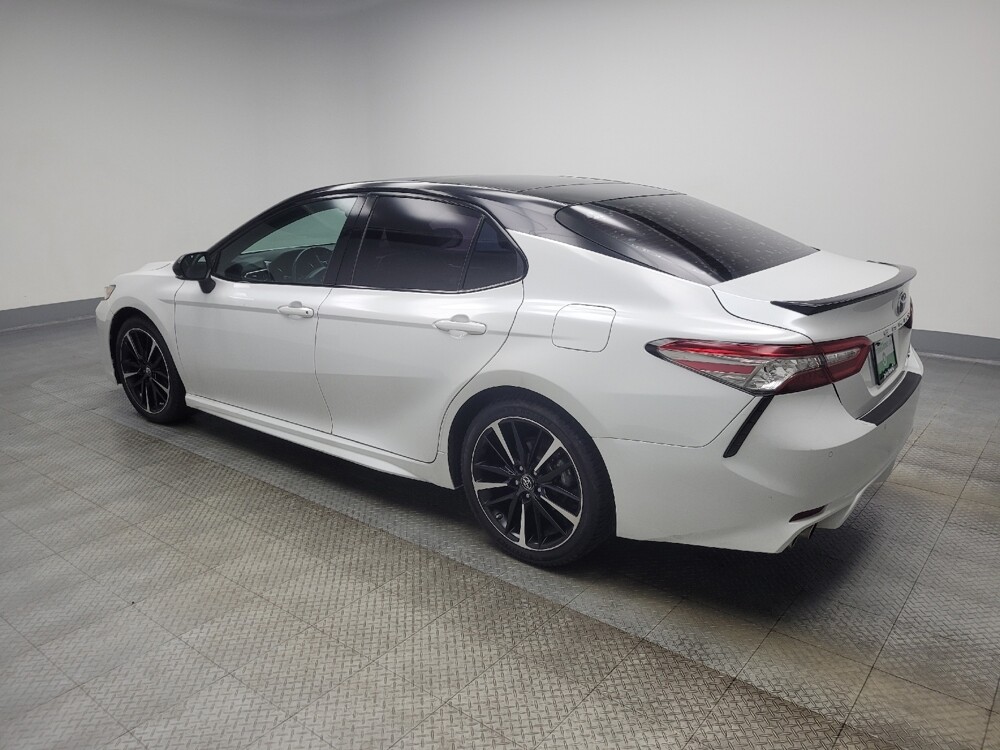 2018 Toyota Camry in Indianapolis, IN 46219 - 18087949 3