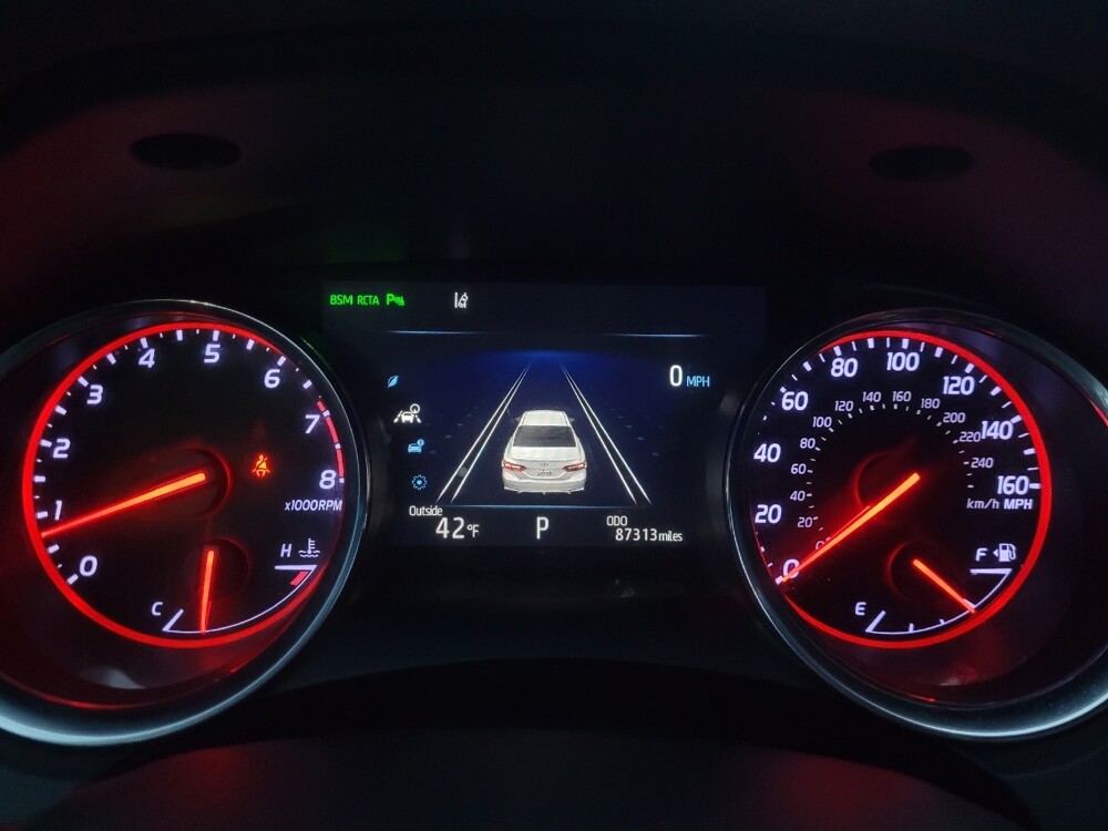 2018 Toyota Camry in Indianapolis, IN 46219 - 18087949 23