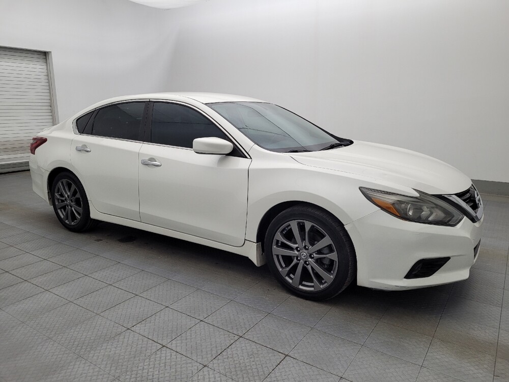 2018 Nissan Altima in Macon, GA 31210 - 18087958 11