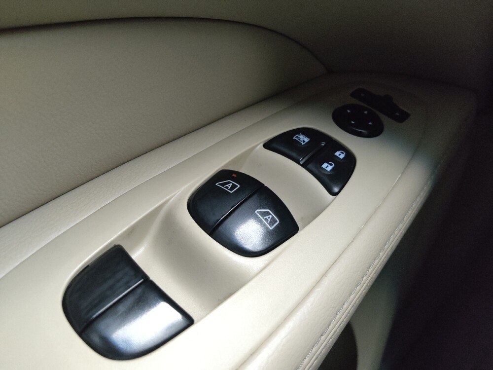 2014 Nissan Pathfinder in Taylor, MI 48180 - 18087961 27