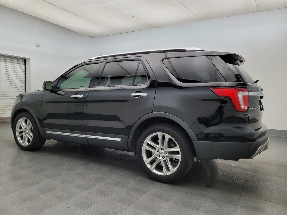 2017 Ford Explorer in Glendale, AZ 85301 - 18087965 3
