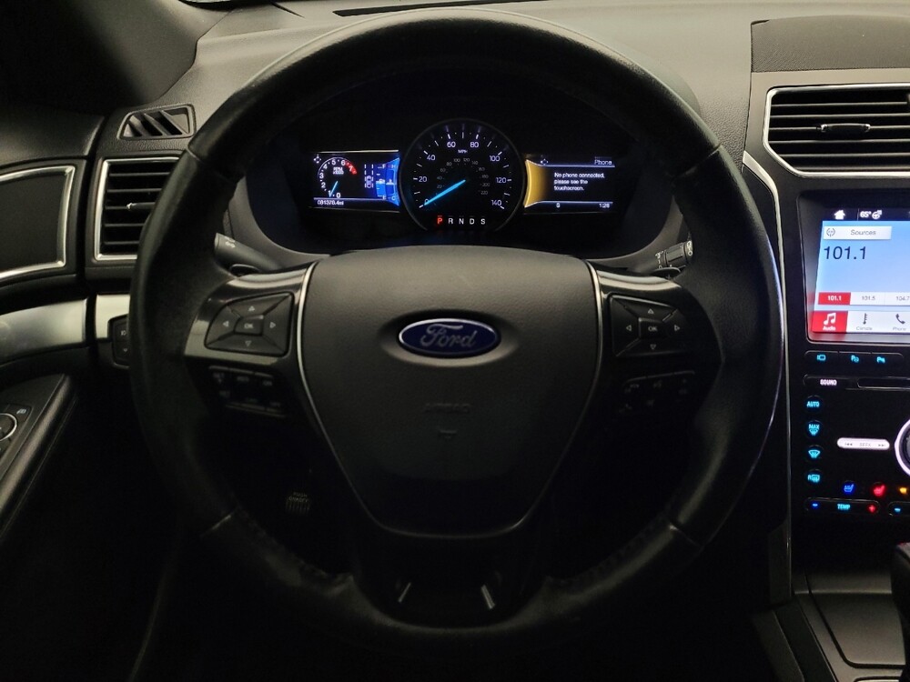2017 Ford Explorer in Glendale, AZ 85301 - 18087965 22