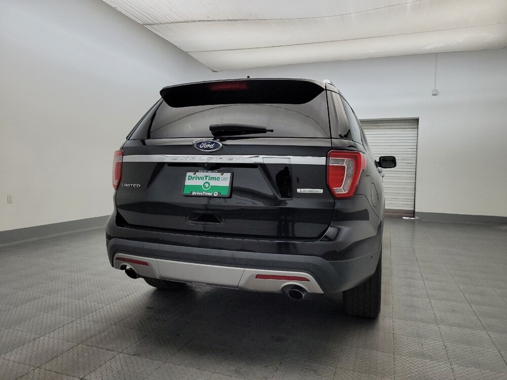 2017 Ford Explorer in Glendale, AZ 85301 - 18087965 7