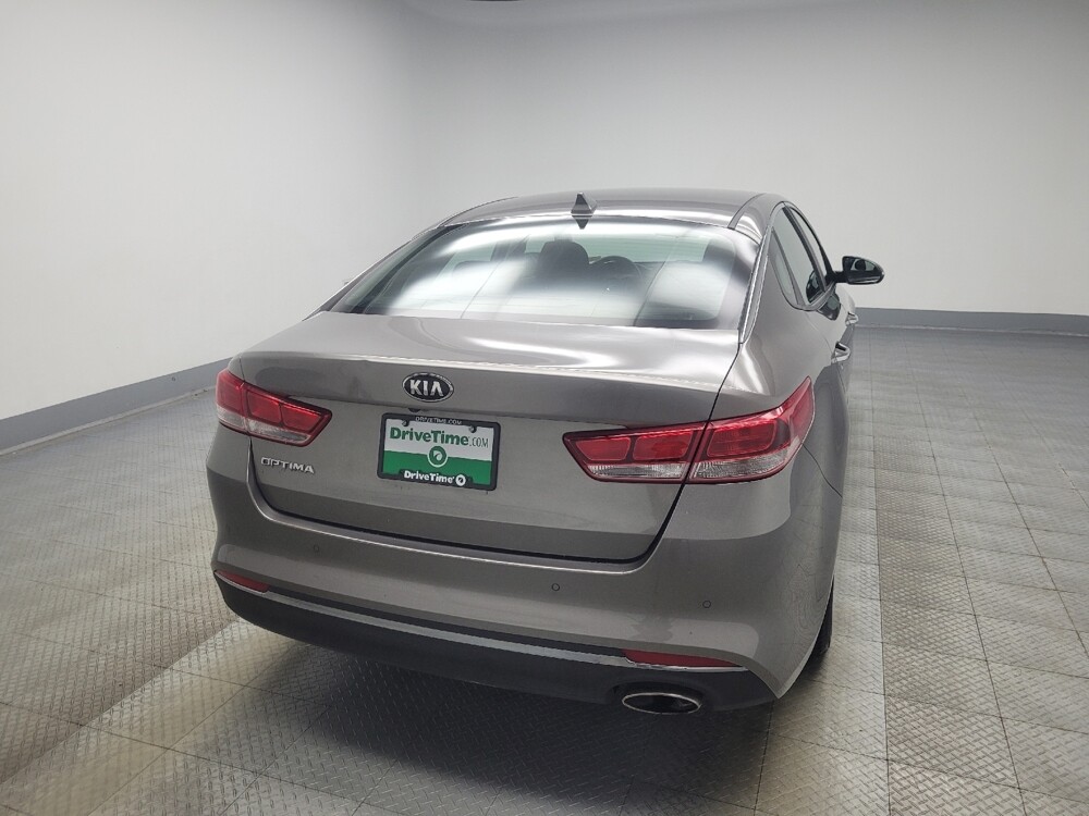 2018 Kia Optima in Indianapolis, IN 46219 - 18087973 7