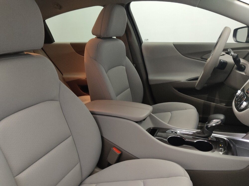 2022 Chevrolet Malibu in Lauderdale Lakes, FL 33313 - 18087974 19