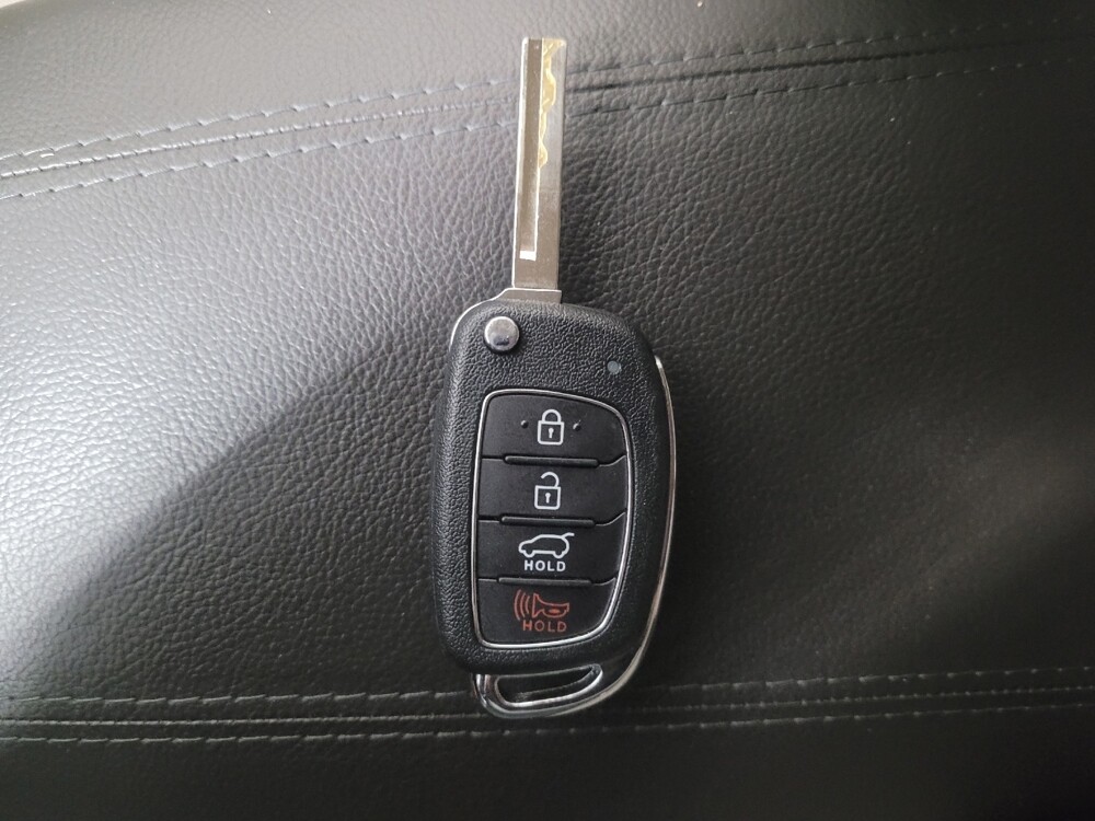 2017 Hyundai Santa Fe in Macon, GA 31210 - 18087976 32