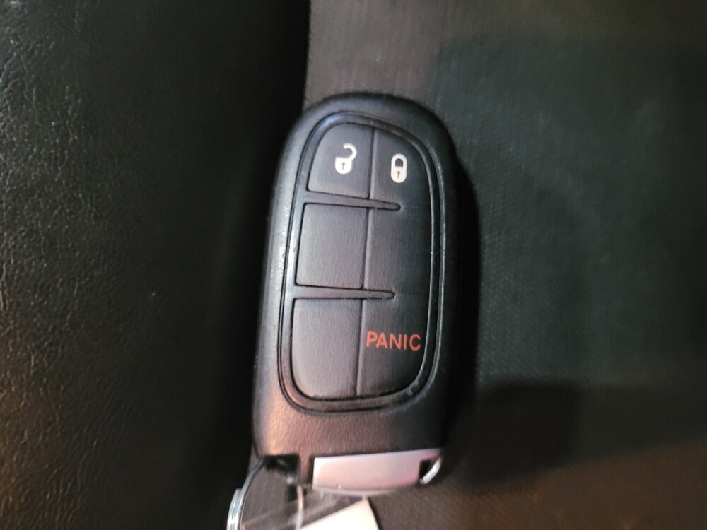 2019 Jeep Cherokee in Williamstown, NJ 8094 - 18087987 32