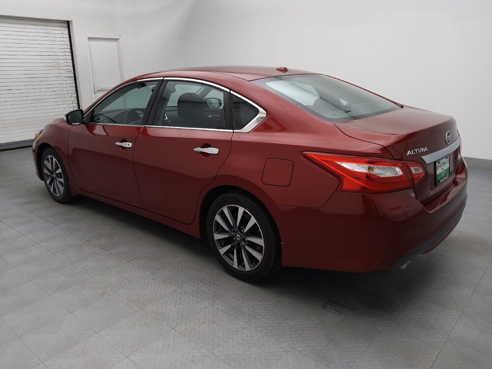 2017 Nissan Altima in Charlotte, NC 28213 - 18087990 3