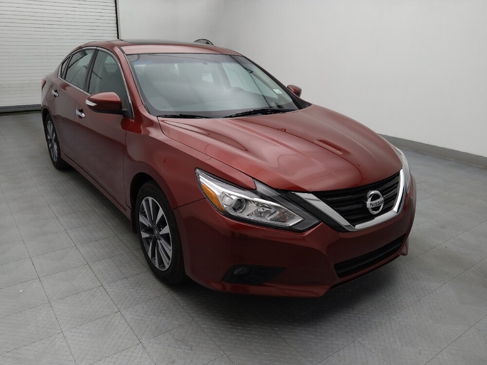 2017 Nissan Altima in Charlotte, NC 28213 - 18087990 13
