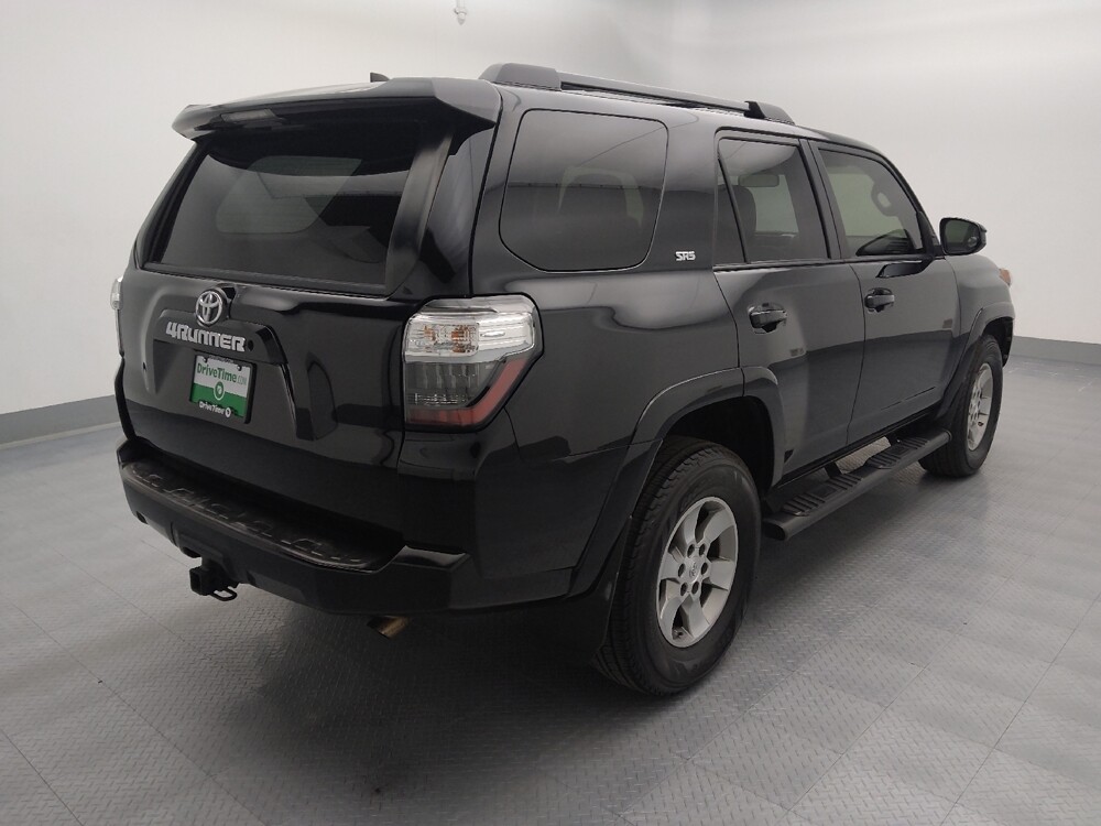 2019 Toyota 4Runner in Independence, MO 64055 - 18088000 9