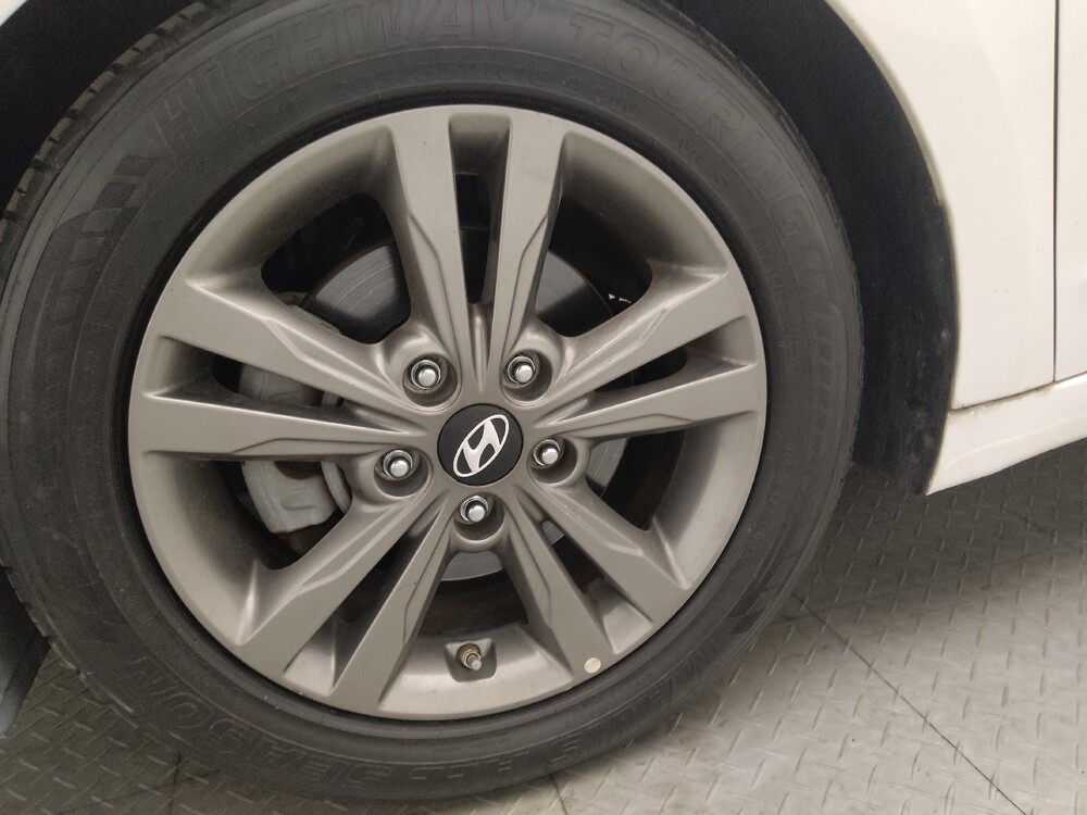 2018 Hyundai Elantra in Jacksonville, FL 32225 - 18088003 31