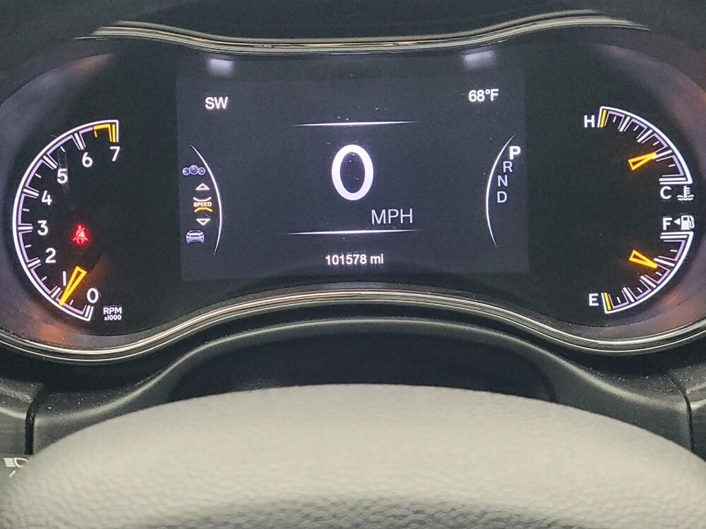 2019 Jeep Grand Cherokee in Memphis, TN 38115 - 18088009 23