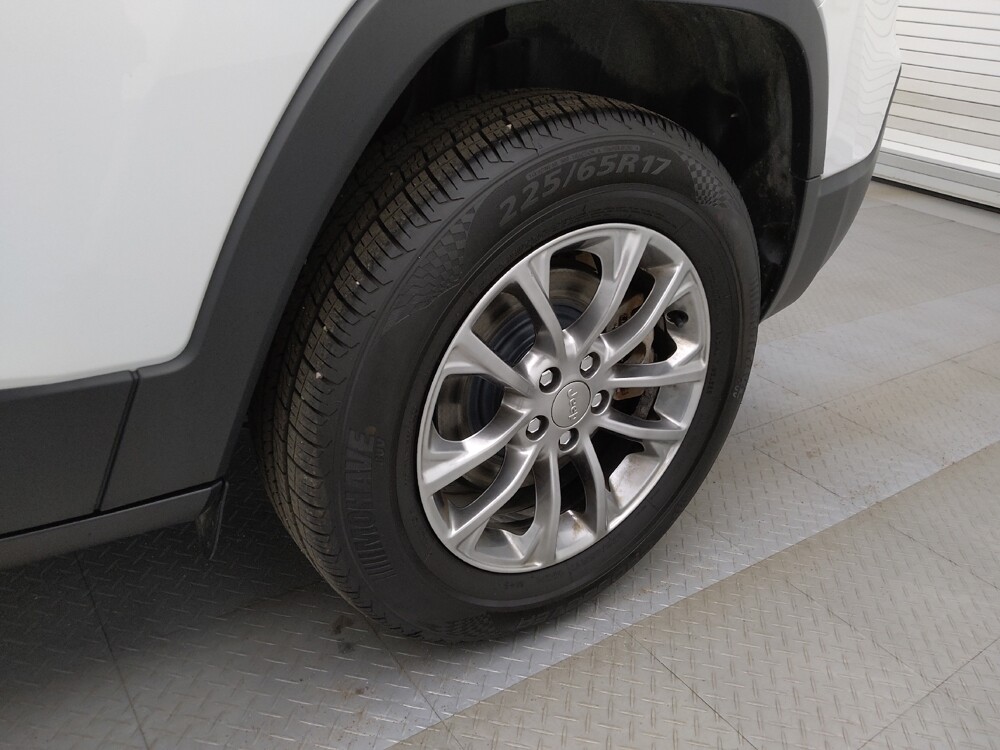 2019 Jeep Cherokee in Denver, CO 80012 - 18088015 31