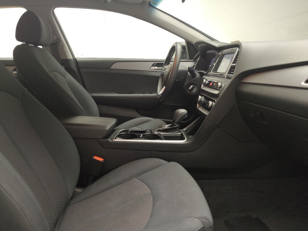 2019 Hyundai Sonata in Madison, TN 37115 - 18088022 21