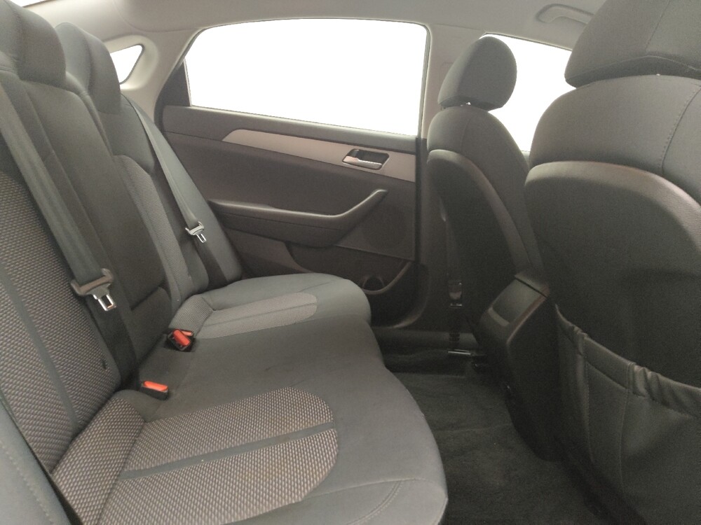2019 Hyundai Sonata in Madison, TN 37115 - 18088022 19
