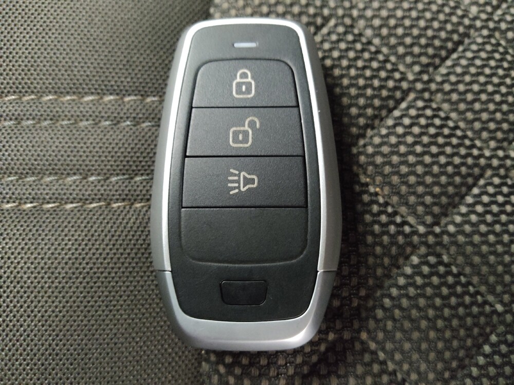 2019 Chevrolet Blazer in Taylor, MI 48180 - 18088024 32