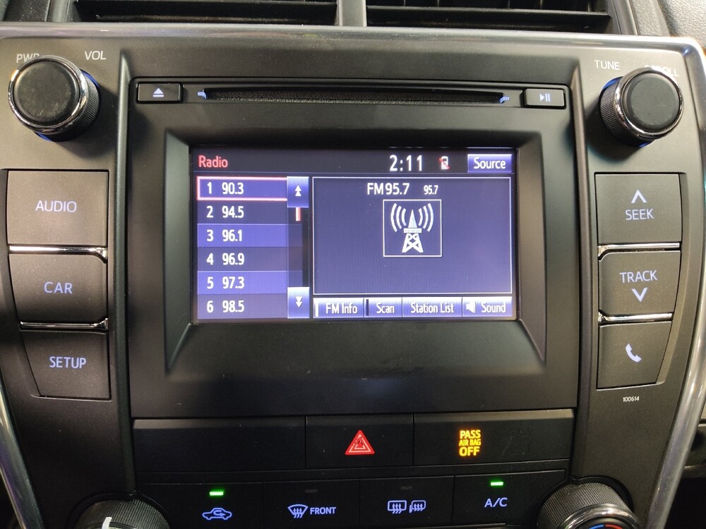 2015 Toyota Camry in Macon, GA 31210 - 18088035 25