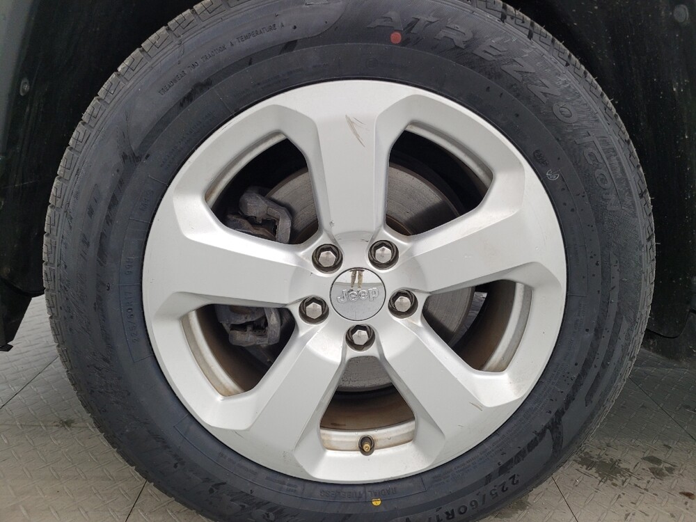 2018 Jeep Compass in Macon, GA 31210 - 18088036 31