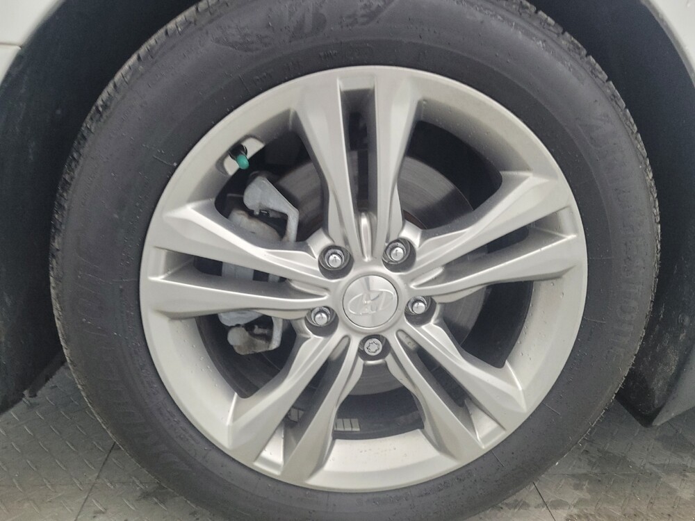 2018 Hyundai Sonata in Macon, GA 31210 - 18088037 31