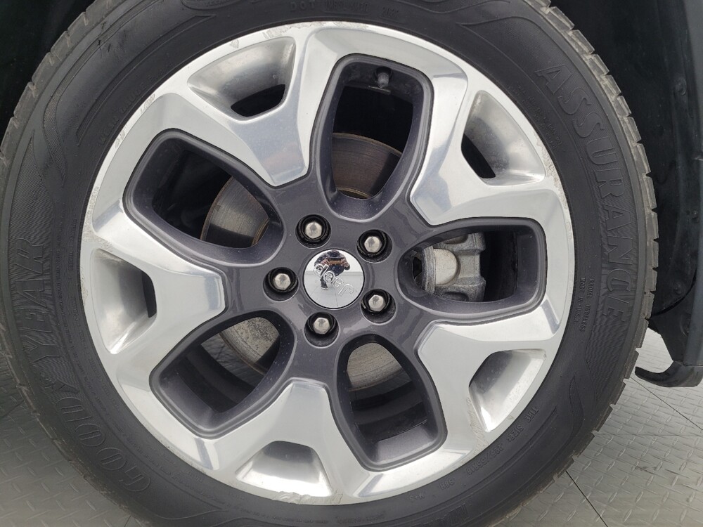 2018 Jeep Compass in Macon, GA 31210 - 18088039 31