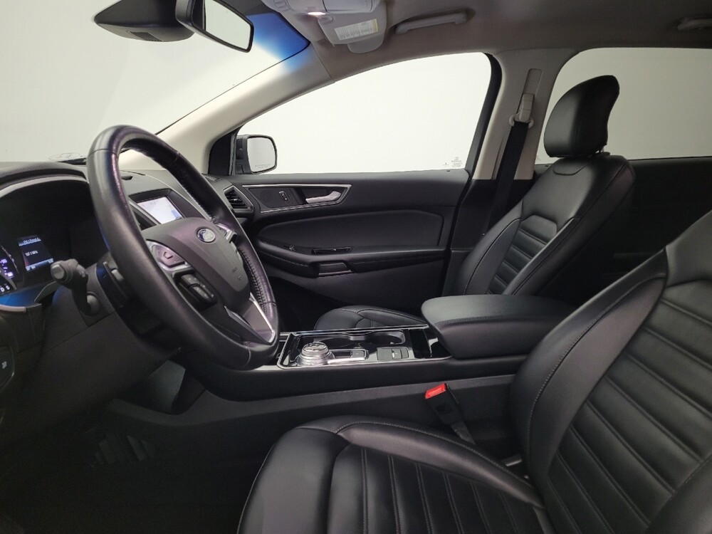 2019 Ford Edge in Cincinnati, OH 45255 - 18088040 17