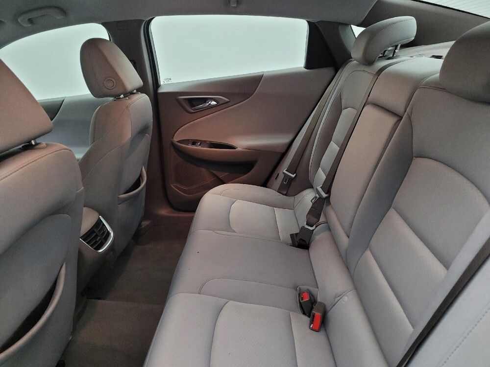 2021 Chevrolet Malibu in Fairfield, OH 45014 - 18088046 18