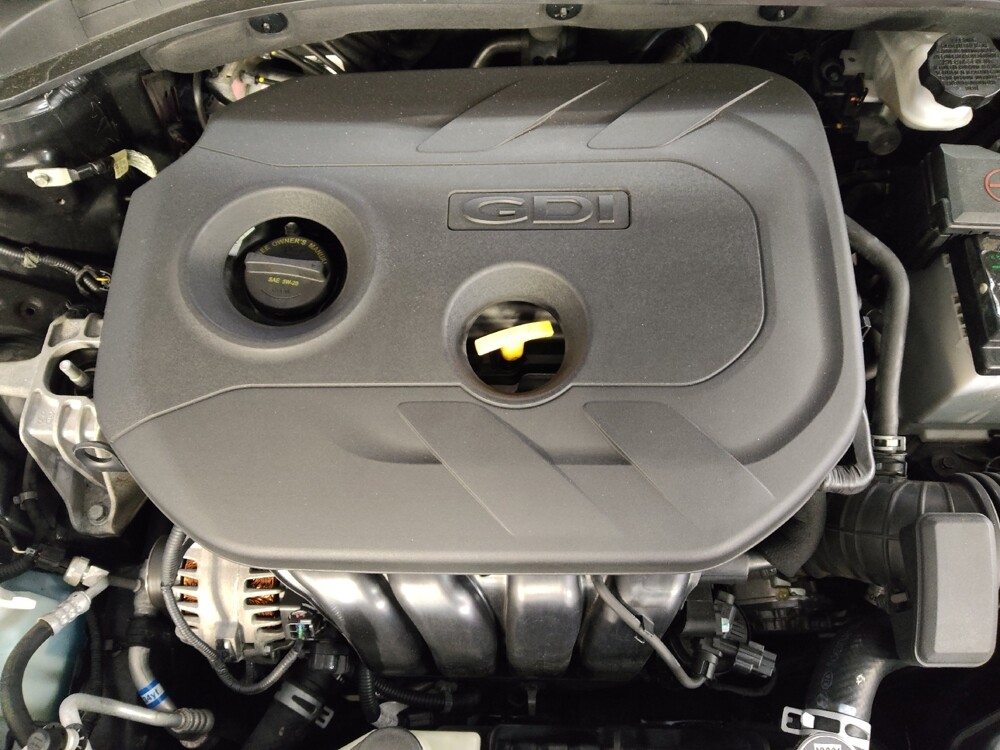 2018 Hyundai Elantra in Fort Myers, FL 33907 - 18088047 30