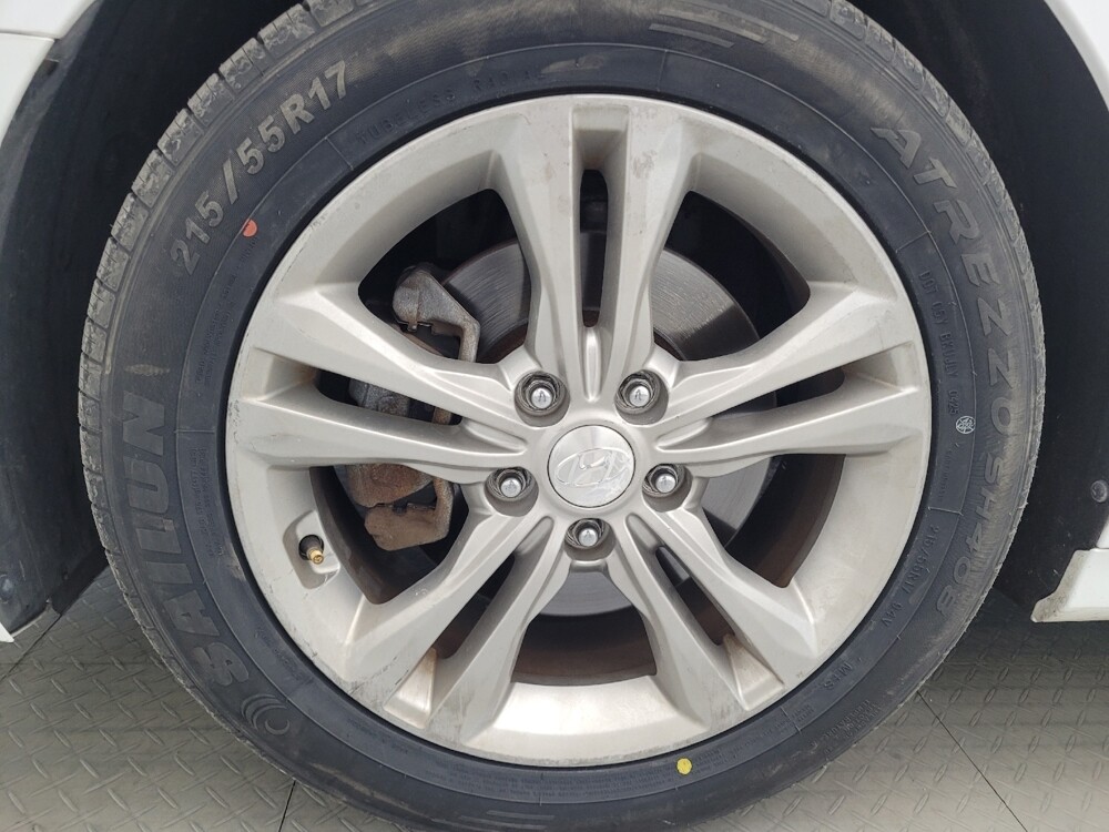 2018 Hyundai Sonata in Macon, GA 31210 - 18088048 31