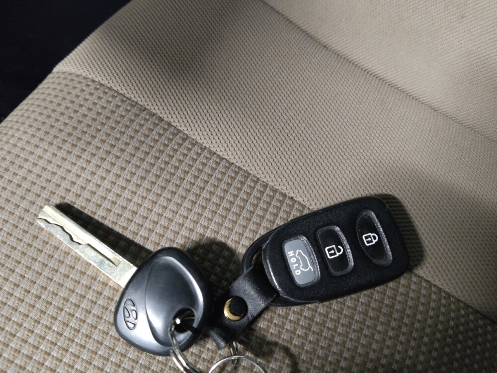 2016 Hyundai Elantra in Lakeland, FL 33815 - 18088049 32