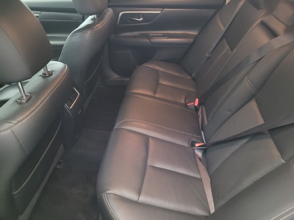 2017 Nissan Altima in Glen Burnie, MD 21061 - 18088052 18