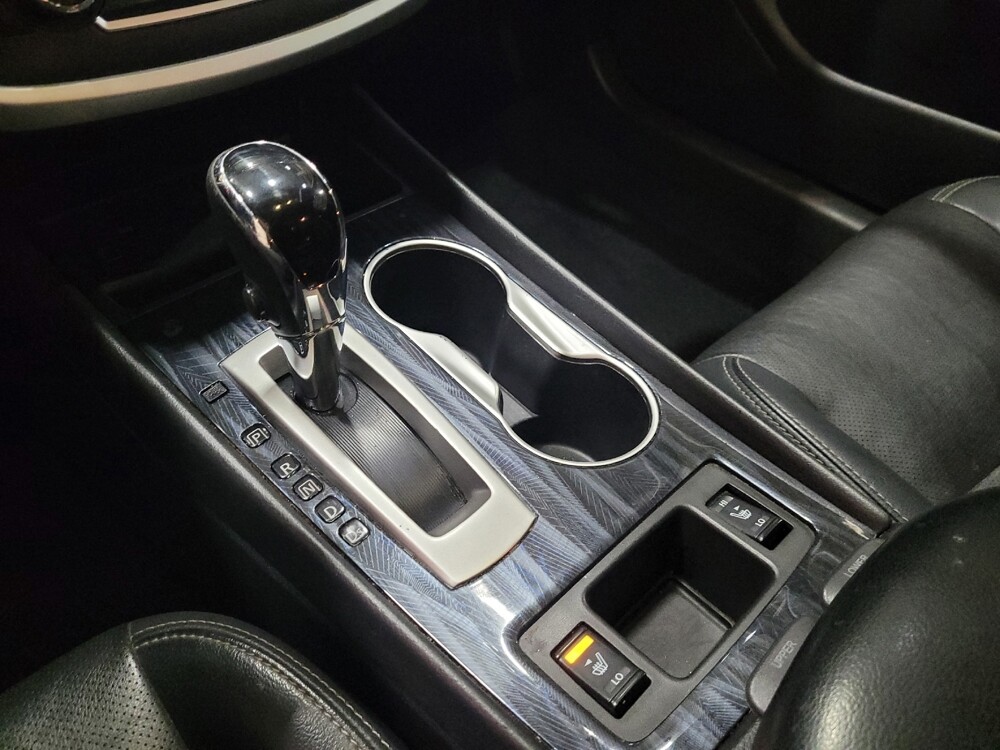 2017 Nissan Altima in Glen Burnie, MD 21061 - 18088052 26