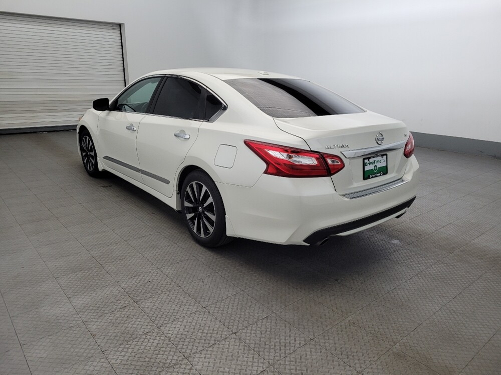 2017 Nissan Altima in Glen Burnie, MD 21061 - 18088052 5