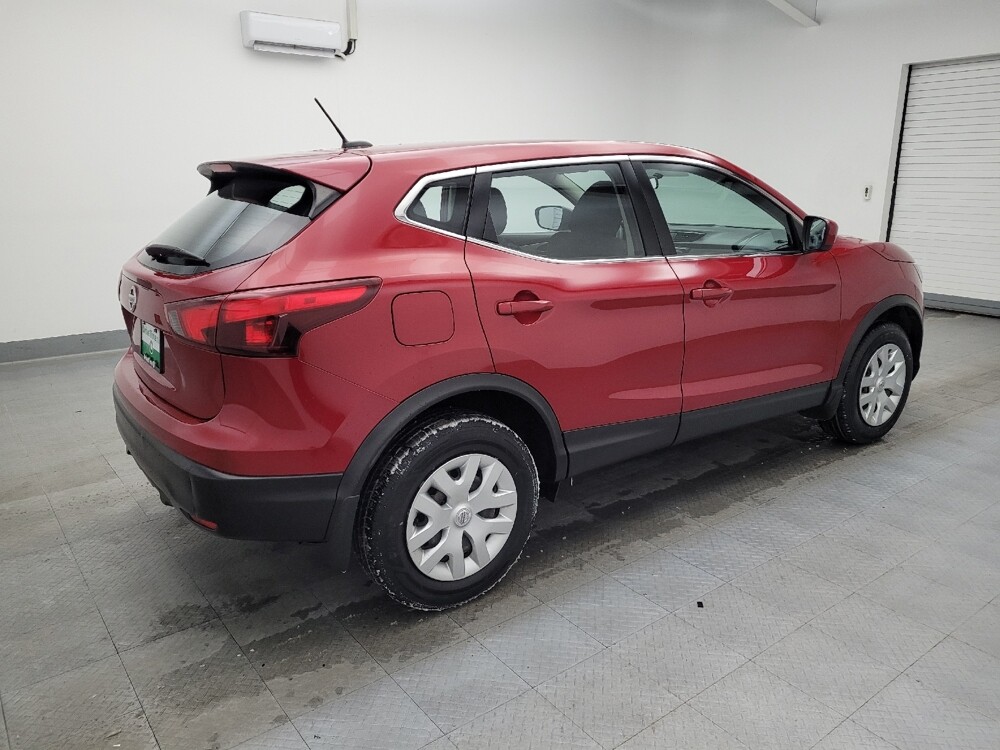 2017 Nissan Rogue Sport in Cincinnati, OH 45255 - 18088056 10