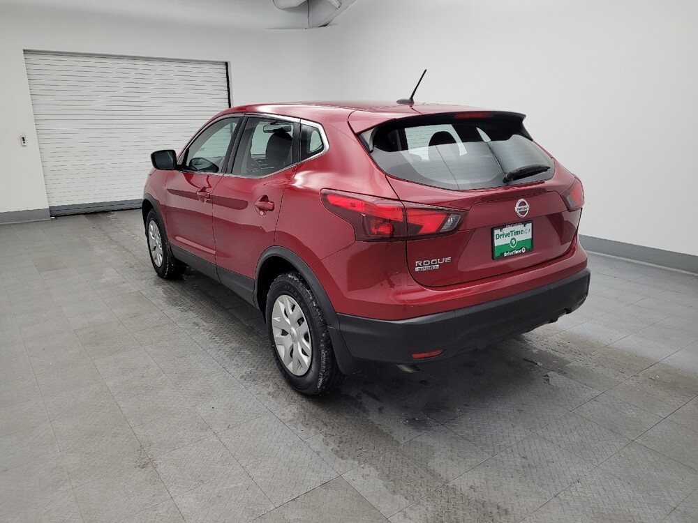 2017 Nissan Rogue Sport in Cincinnati, OH 45255 - 18088056 5