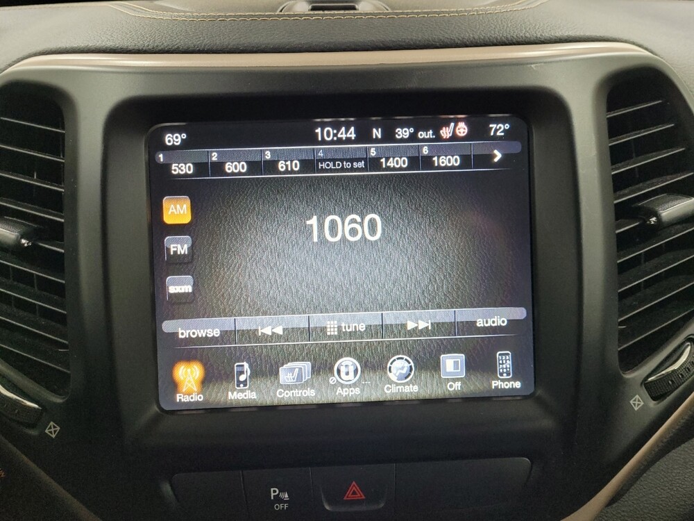 2018 Jeep Cherokee in Pittsburgh, PA 15236 - 18088057 25