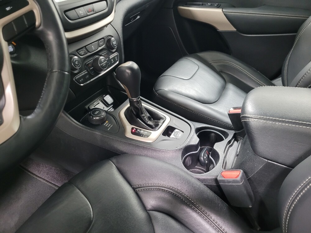 2018 Jeep Cherokee in Pittsburgh, PA 15236 - 18088057 26