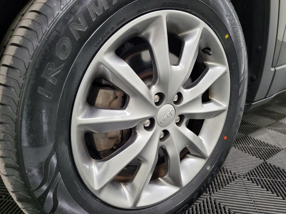 2018 Jeep Cherokee in Pittsburgh, PA 15236 - 18088057 31