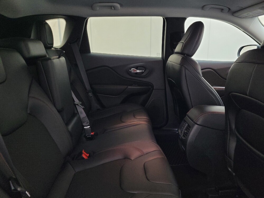 2022 Jeep Cherokee in Plymouth Meeting, PA 19462 - 18088058 19