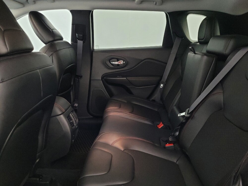 2022 Jeep Cherokee in Plymouth Meeting, PA 19462 - 18088058 18