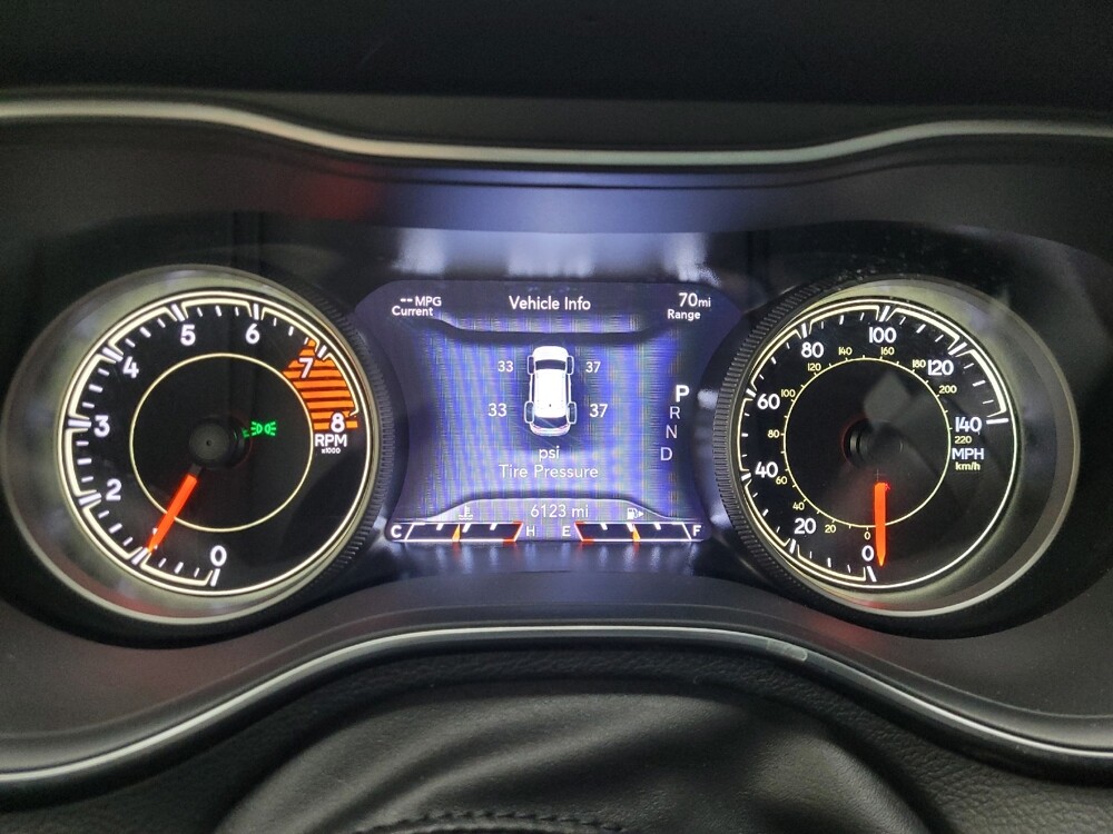 2022 Jeep Cherokee in Plymouth Meeting, PA 19462 - 18088058 23