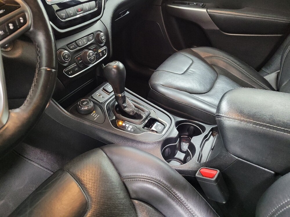 2019 Jeep Cherokee in Pittsburgh, PA 15236 - 18088060 26