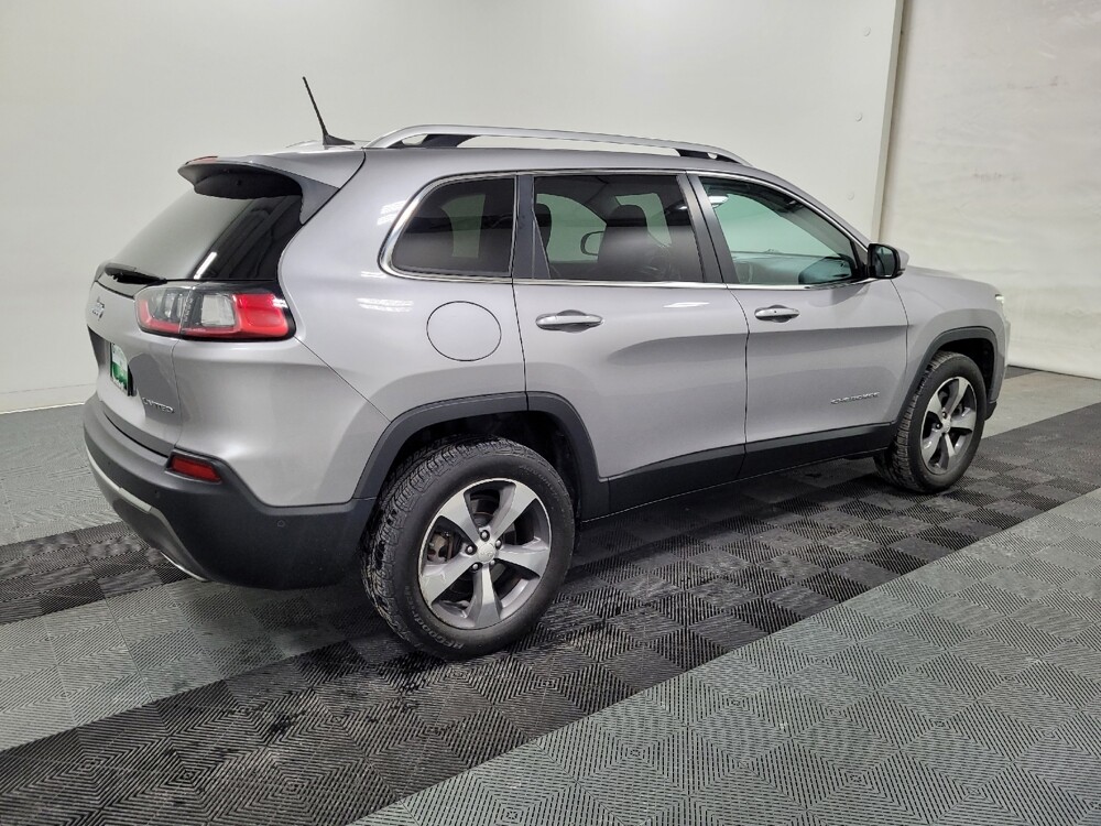 2019 Jeep Cherokee in Pittsburgh, PA 15236 - 18088060 10